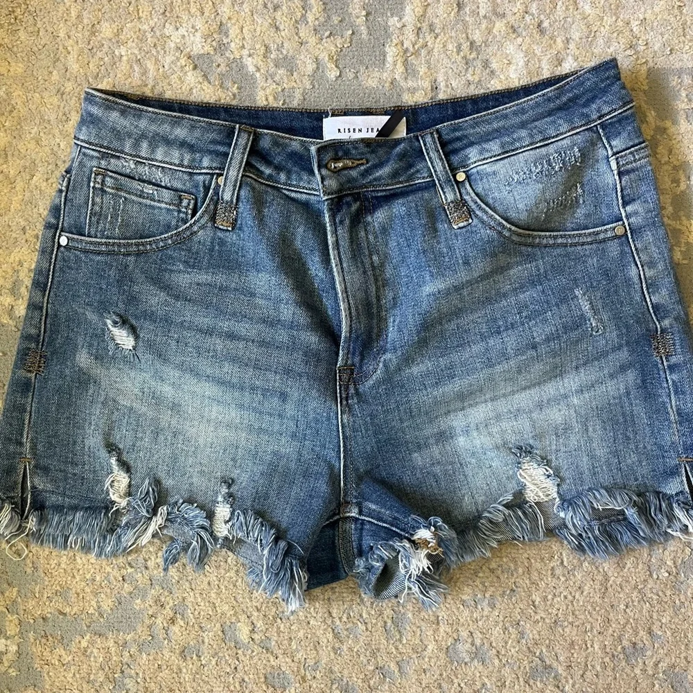 Risen Denim Shorts size 9/29 - Picture 6 of 7